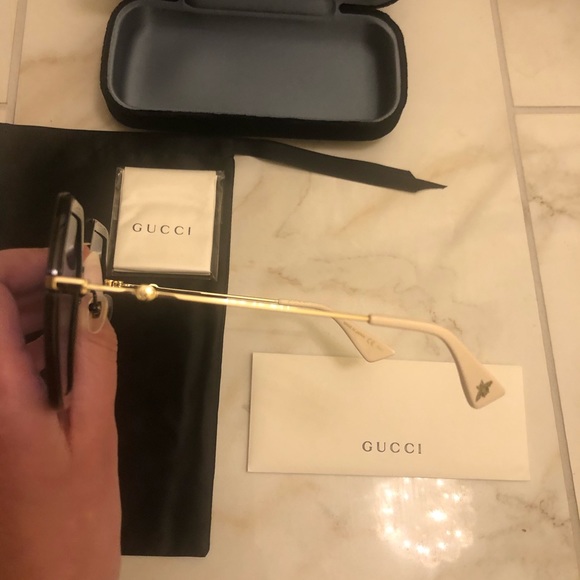 🔥NEW LUXURY GUCCI OVERSIZED SUNGLASSES 🔥 - Picture 10 of 14